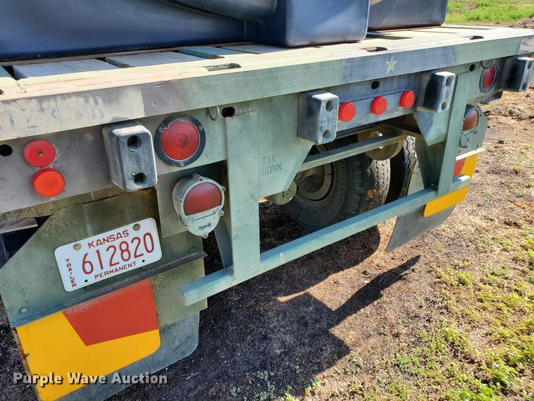 image for item DF8937 1980 Southwest M871 flatbed trailer with nurse tank