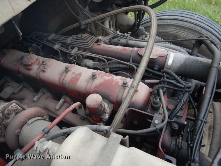 image for item DF8954 1995 Mack CS300P  truck cab and chassis