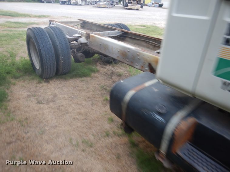 image for item DF8954 1995 Mack CS300P  truck cab and chassis