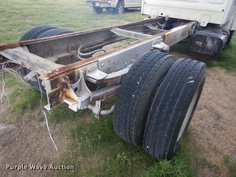 image for item DF8954 1995 Mack CS300P  truck cab and chassis