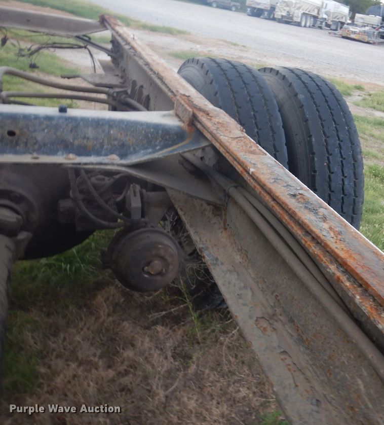 image for item DF8954 1995 Mack CS300P  truck cab and chassis