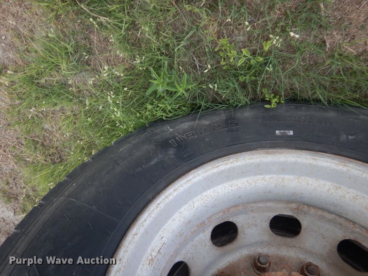 image for item DF8954 1995 Mack CS300P  truck cab and chassis