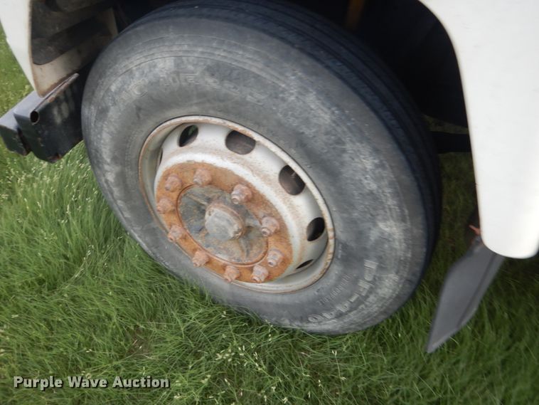 image for item DF8954 1995 Mack CS300P  truck cab and chassis