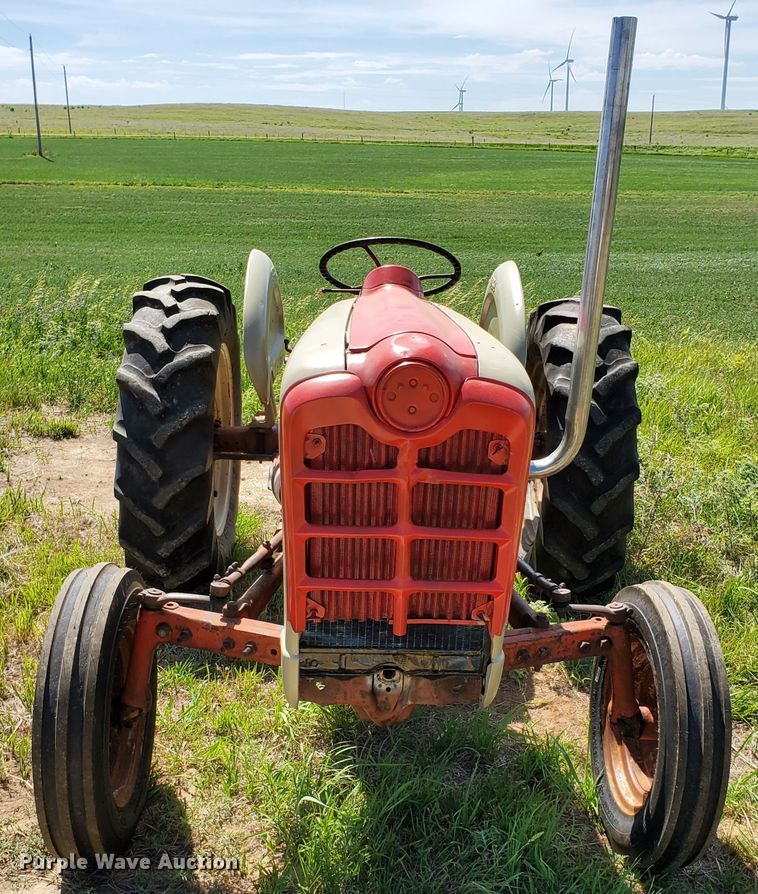 image for item DF8990 Ford 861  tractor
