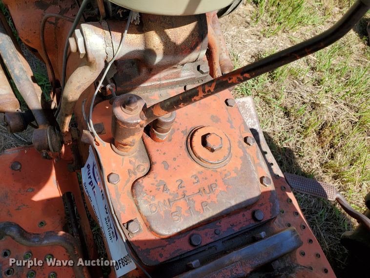 image for item DF8990 Ford 861  tractor