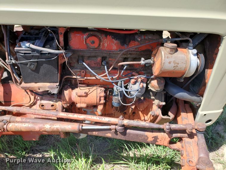 image for item DF8990 Ford 861  tractor