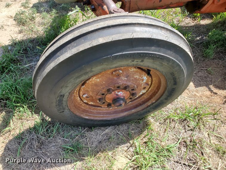 image for item DF8990 Ford 861  tractor