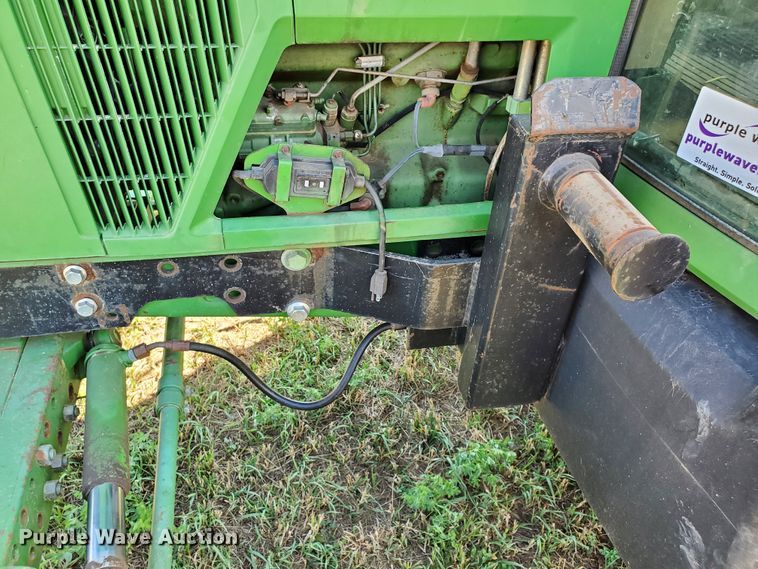 image for item DF8993 1993 John Deere 6400  tractor