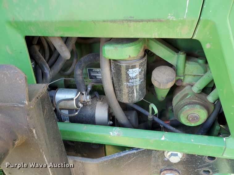 image for item DF8993 1993 John Deere 6400  tractor