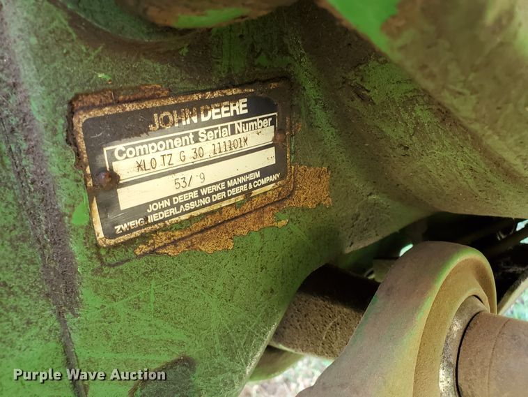 image for item DF8993 1993 John Deere 6400  tractor