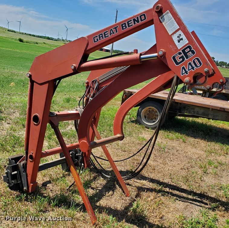 Great Bend 440 loader in Miltonvale, KS Item DF8994 sold Purple Wave