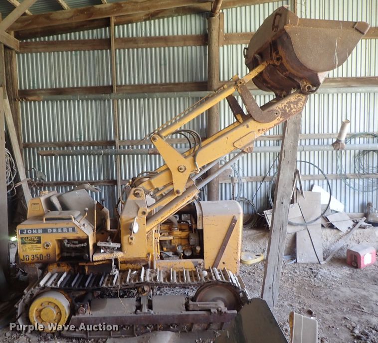 image for item DG2233 John Deere JD350-8  track loader