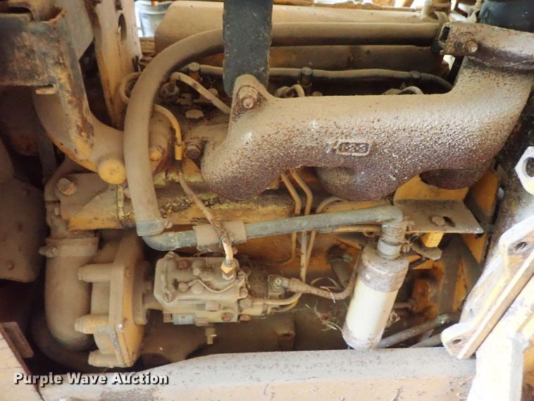 image for item DG2233 John Deere JD350-8  track loader