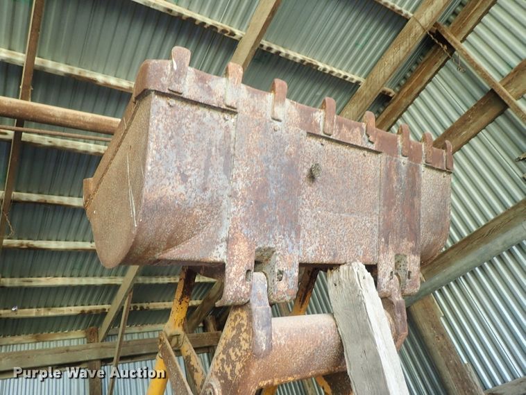 image for item DG2233 John Deere JD350-8  track loader