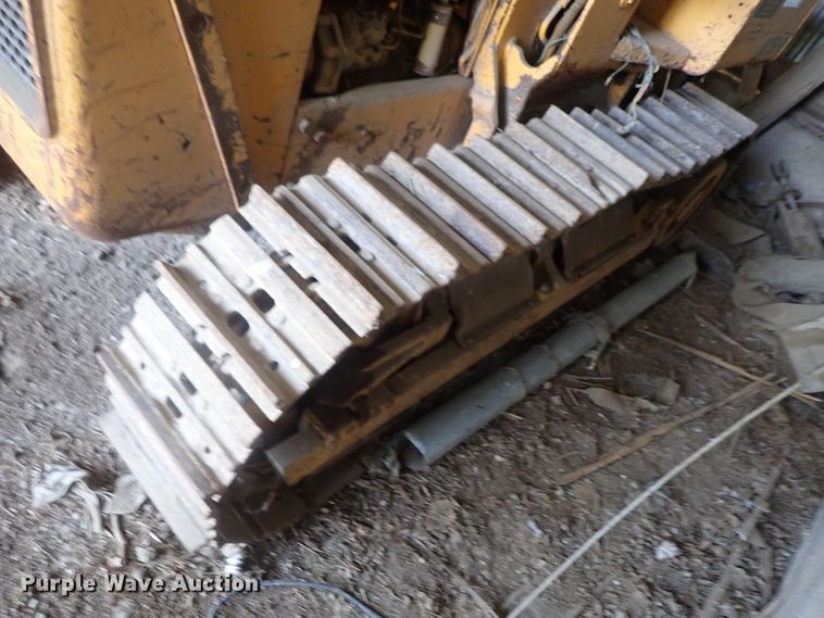 image for item DG2233 John Deere JD350-8  track loader