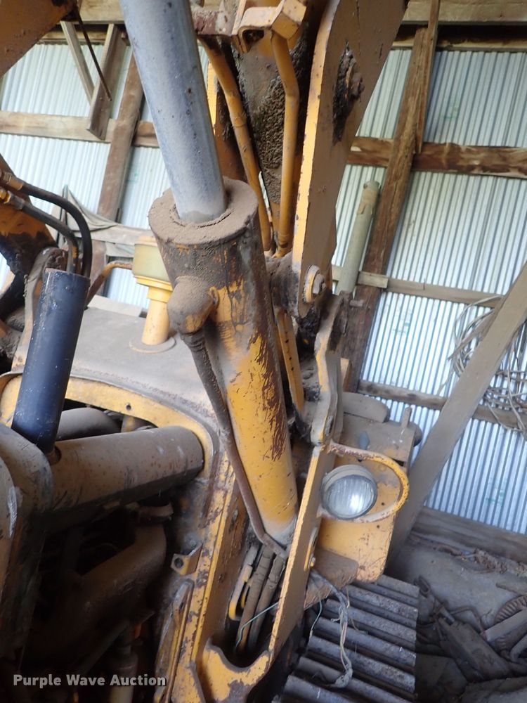 image for item DG2233 John Deere JD350-8  track loader