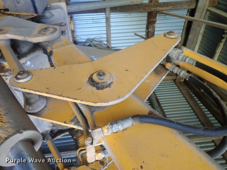 image for item DG2233 John Deere JD350-8  track loader