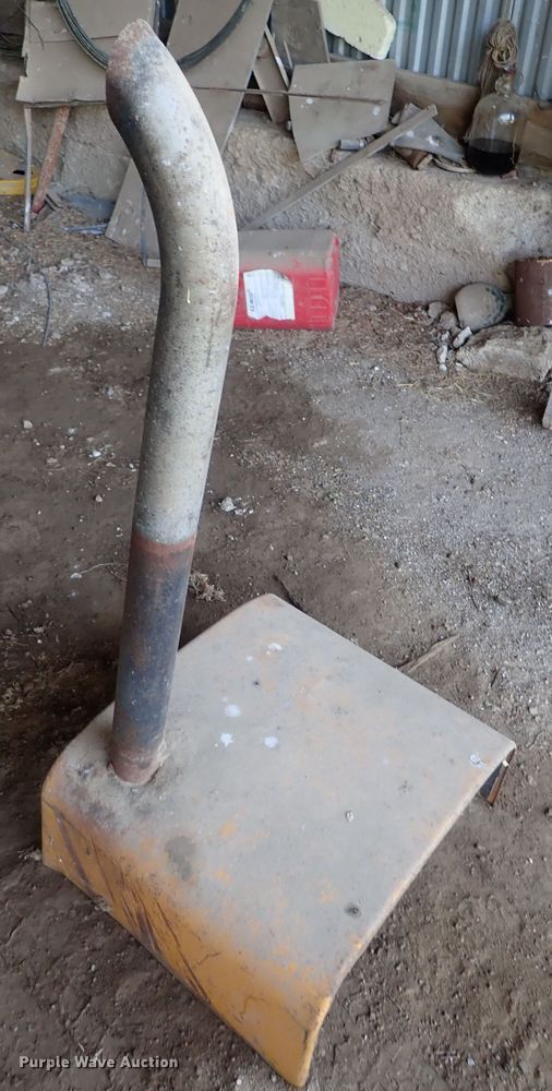 image for item DG2233 John Deere JD350-8  track loader