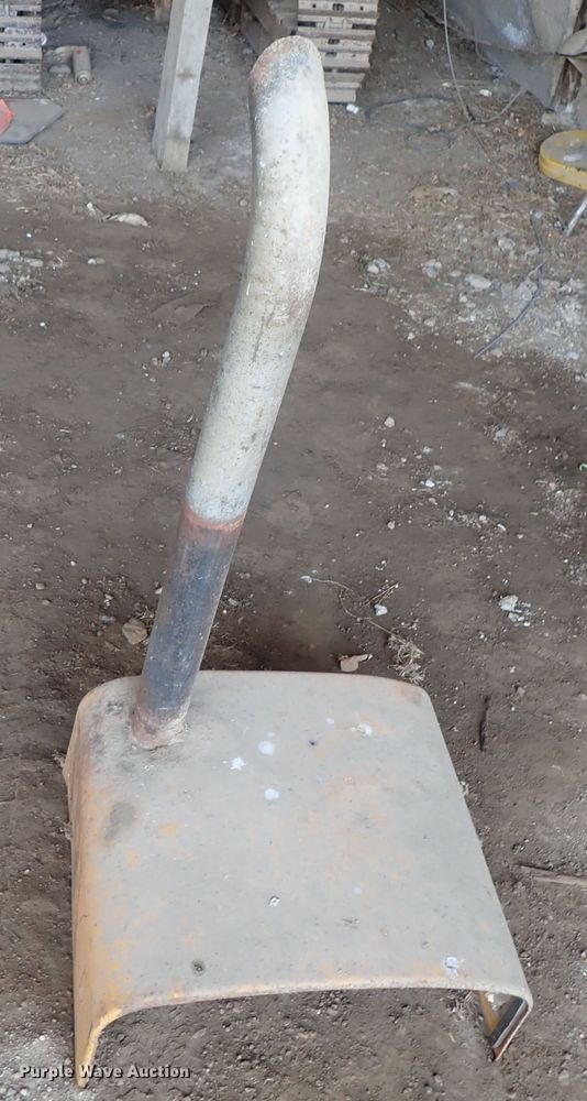 image for item DG2233 John Deere JD350-8  track loader