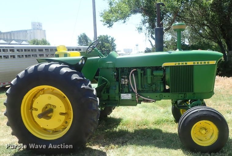 image for item DG2242 John Deere 4010  tractor