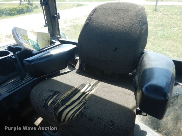 image for item DG5990 1982 John Deere 4440  tractor