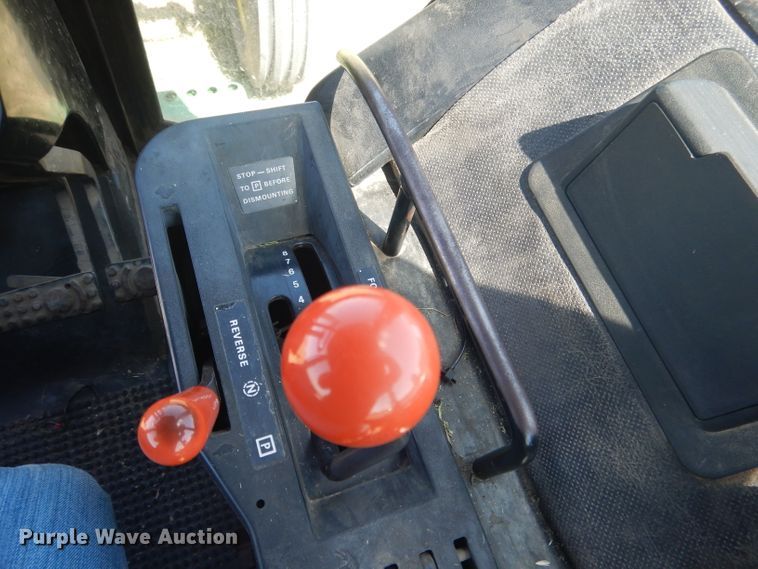 image for item DG5990 1982 John Deere 4440  tractor