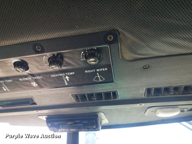 image for item DG5990 1982 John Deere 4440  tractor