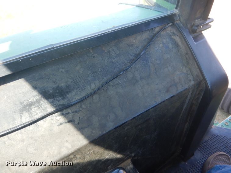 image for item DG5990 1982 John Deere 4440  tractor