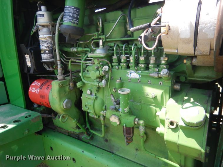 image for item DG5990 1982 John Deere 4440  tractor