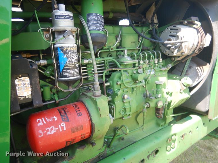 image for item DG5990 1982 John Deere 4440  tractor