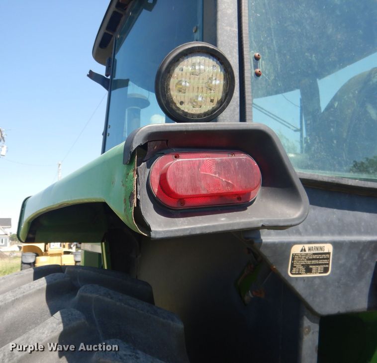 image for item DG5990 1982 John Deere 4440  tractor