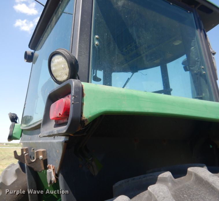 image for item DG5990 1982 John Deere 4440  tractor