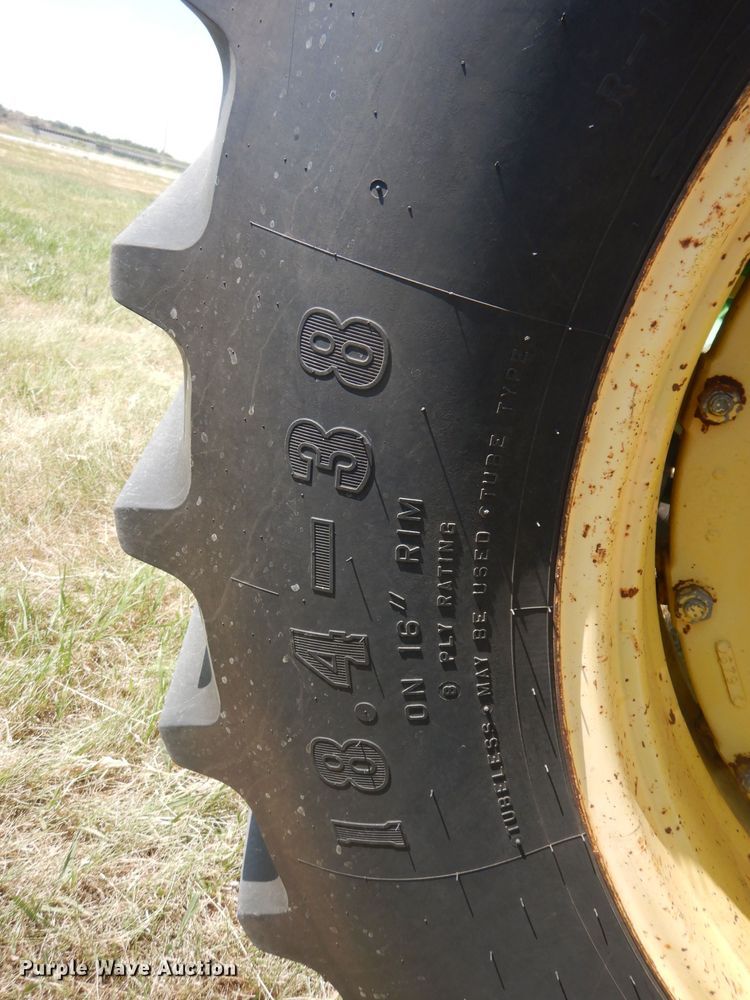 image for item DG5990 1982 John Deere 4440  tractor