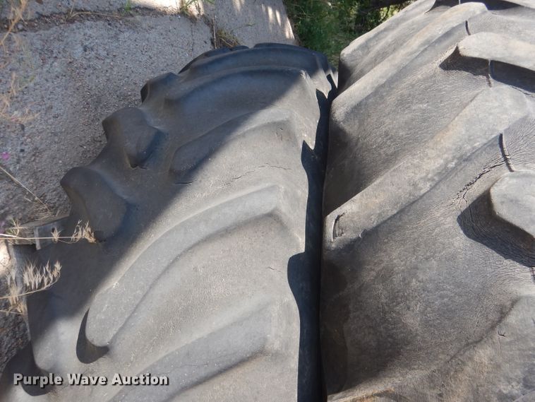 image for item DG5990 1982 John Deere 4440  tractor