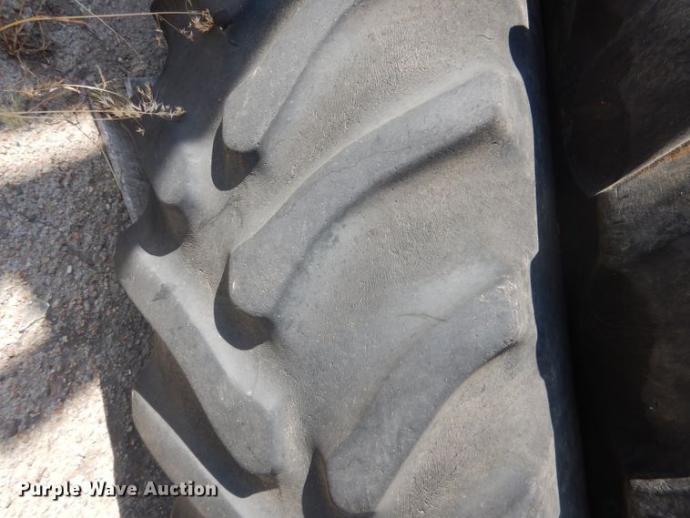 image for item DG5990 1982 John Deere 4440  tractor