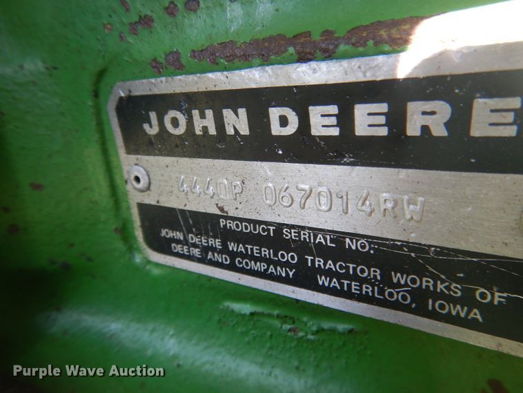 image for item DG5990 1982 John Deere 4440  tractor