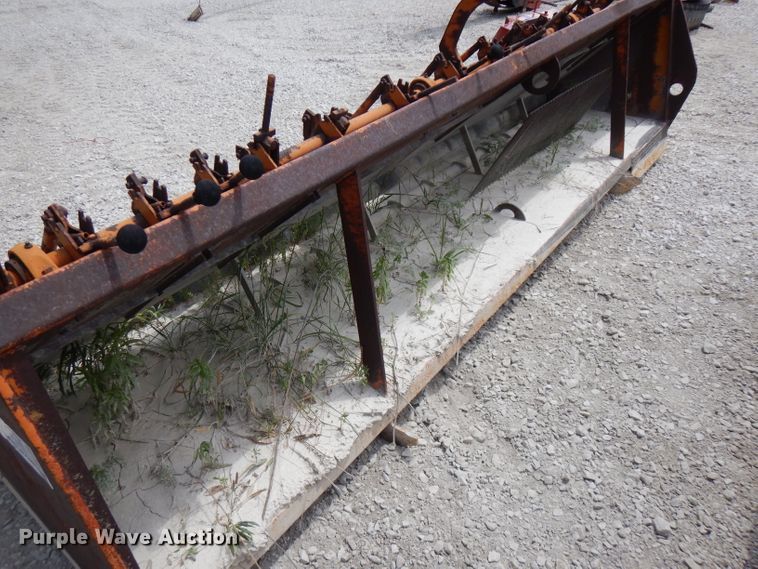 image for item DG7785 (2) chip spreader boxes