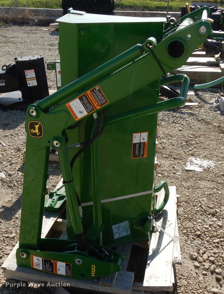 2017 John Deere H120 loader in Abilene, KS Item DG7805 sold Purple Wave