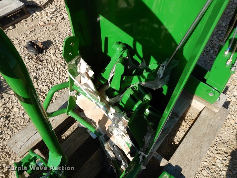 image for item DG7805 2017 John Deere H120 loader