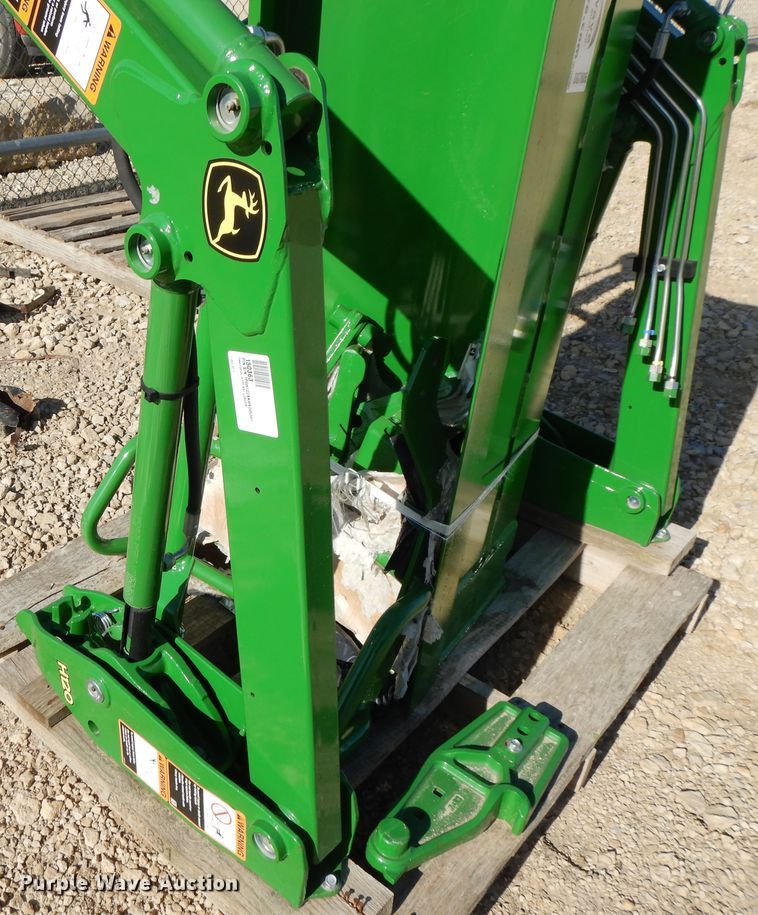 image for item DG7805 2017 John Deere H120 loader