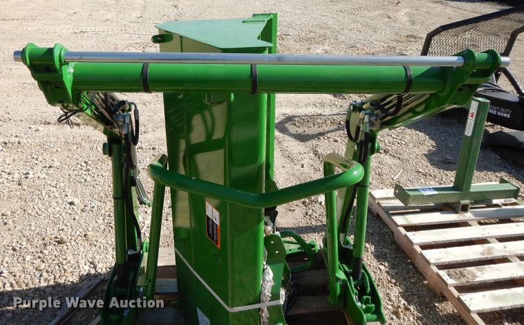 image for item DG7805 2017 John Deere H120 loader