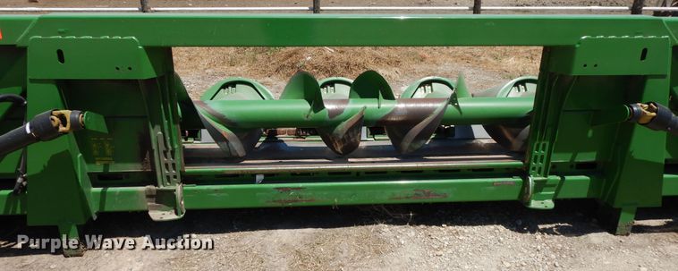 image for item DG7816 2011 John Deere 608C corn head