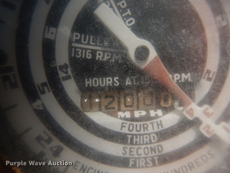 image for item DG7835 Ford 600  tractor