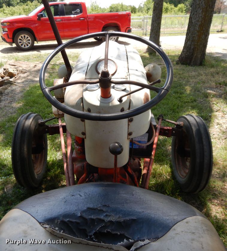 image for item DG7835 Ford 600  tractor