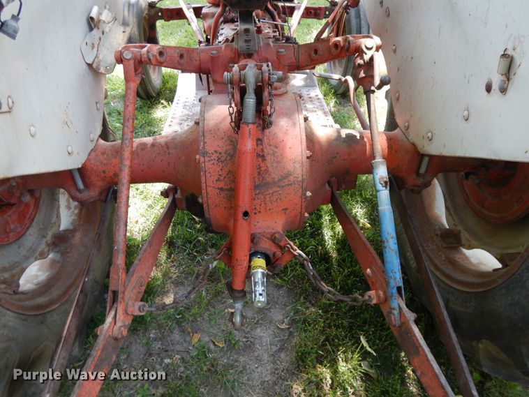 image for item DG7835 Ford 600  tractor