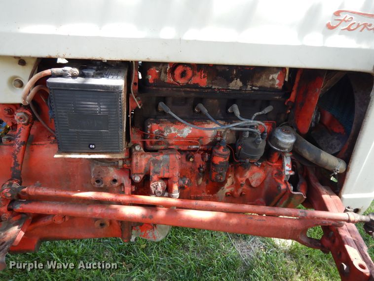 image for item DG7835 Ford 600  tractor
