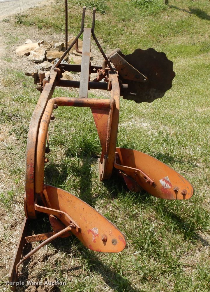 image for item DG7835 Ford 600  tractor