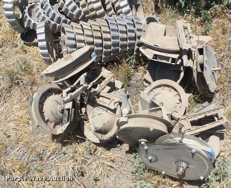 image for item DH4961 2005 Kinze 3200 no-till planter