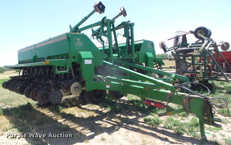 image for item DH4967 Great Plains Solid Stand 30 2SNT30-36109301113152 no-till grain drill