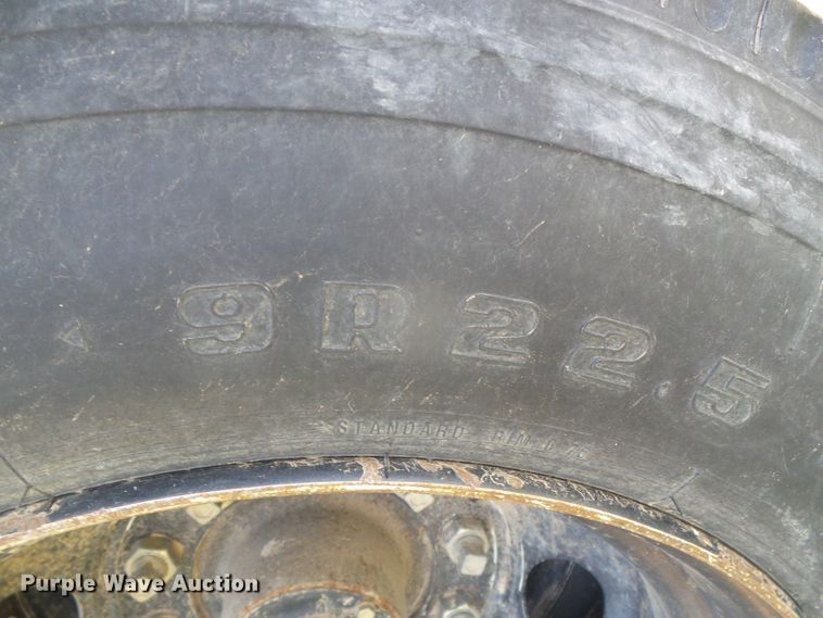 image for item DH4967 Great Plains Solid Stand 30 2SNT30-36109301113152 no-till grain drill